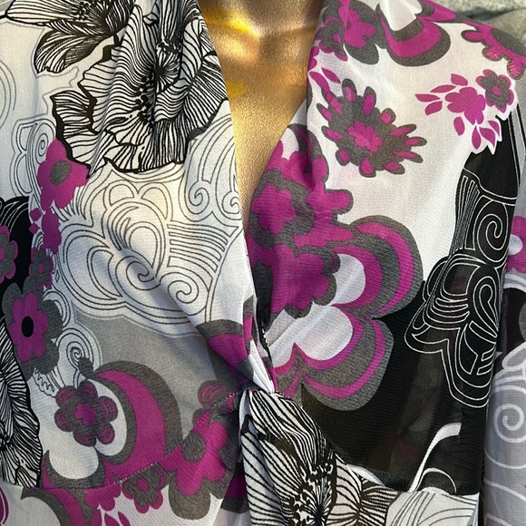 Floral Mesh Top - Picture 2 of 6